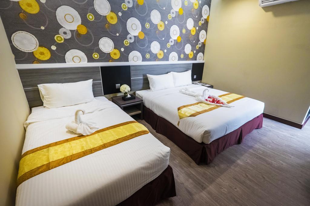 Hotel Indra 2*