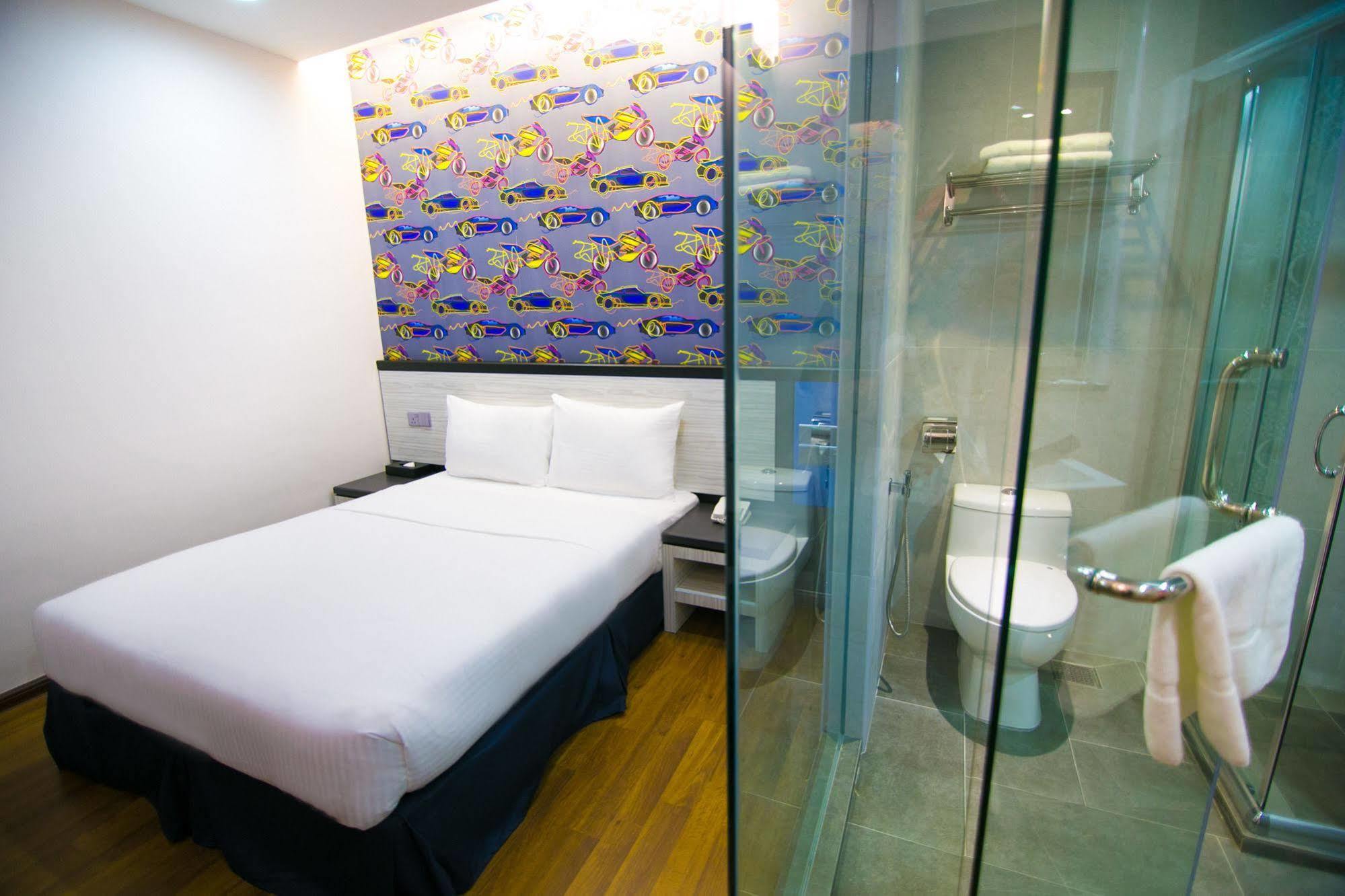 Indra Hotel